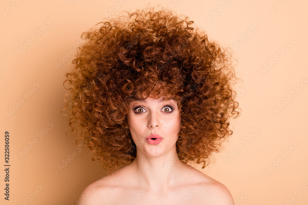Close up photo beautiful pretty foxy she her no clothes lady shocked curls fashion finished procedure stylist perms roller curlers result big glad eyes wondered isolated beige pastel background Close up photo beautiful pretty foxy she her no clothes lady shocked curls fashion finished procedure stylist perms roller curlers result big glad eyes wondered isolated beige pastel background