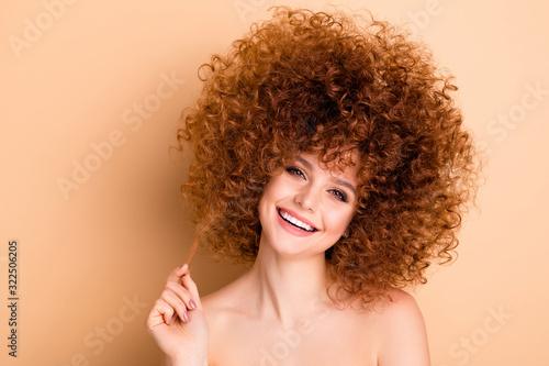 Close up photo beautiful she her no clothes lady curls fashion finished procedur Fototapet
