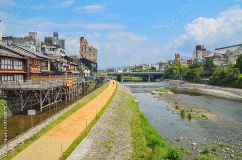 京都の鴨川 © peia
