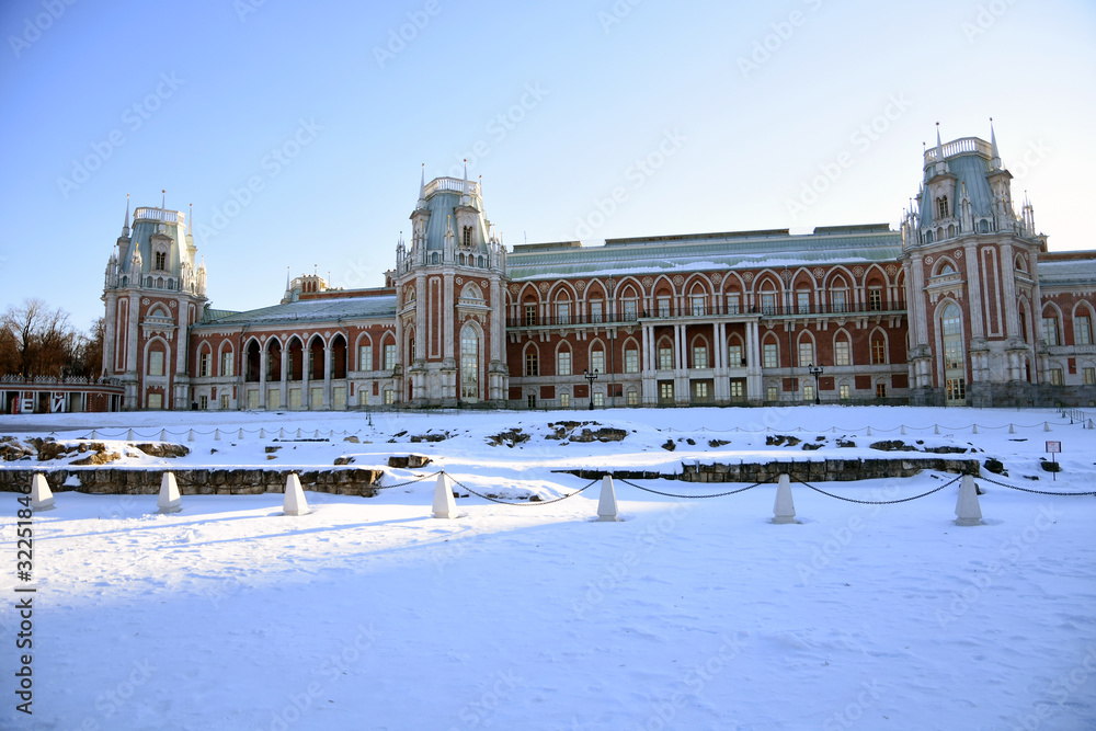 Obraz premium Architecture of Tsaritsyno park in Moscow in winter. 