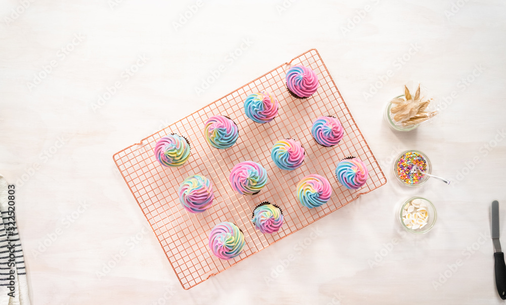 Baking cupcakes Baking cupcakes