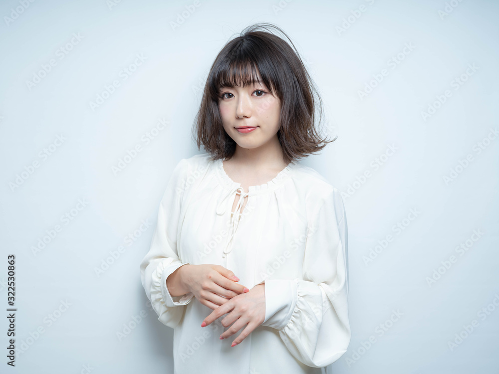 Fototapeta premium 春夏 ボブ ヘア 女性