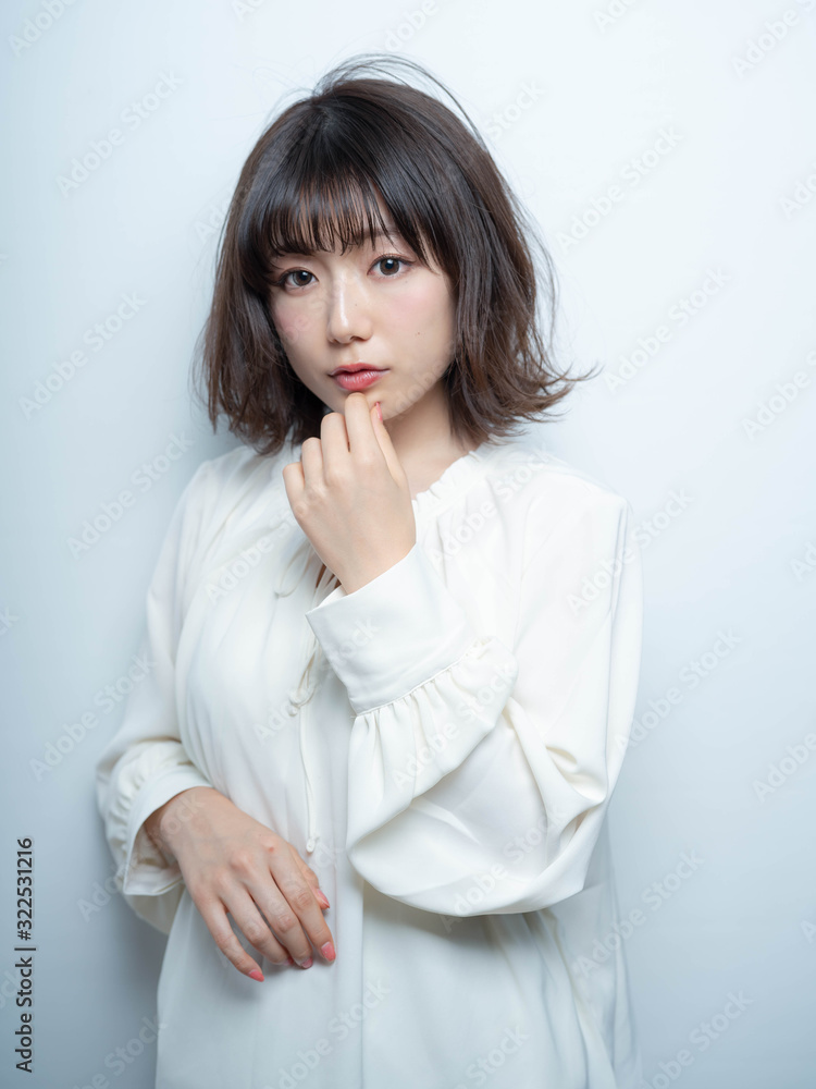 春夏 ボブ ヘア 女性 春夏 ボブ ヘア 女性