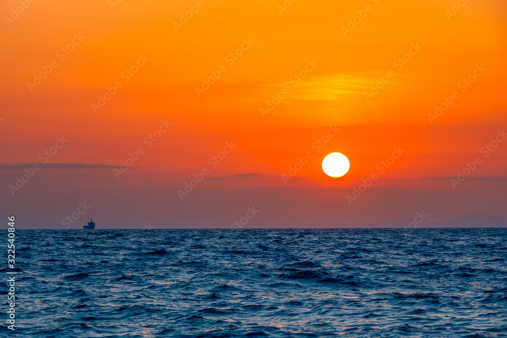 Sea Sunset in the Boundless Sea