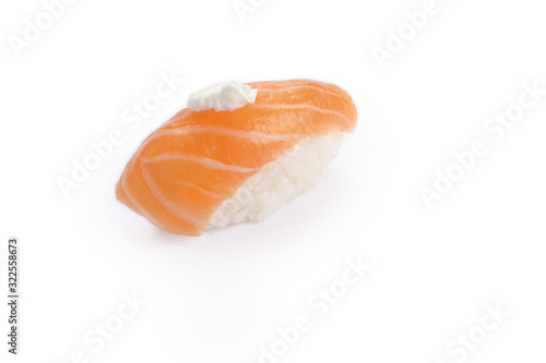 sushi saumon fromage