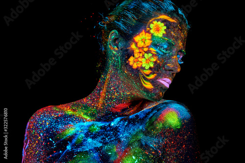 creative spring flowers uv portrait glowin neon body art painting