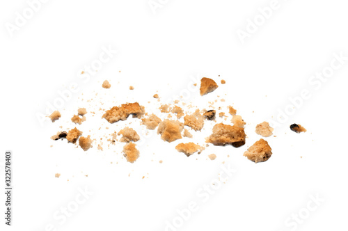 Fotografia Scattered crumbs of chocolate chip cookies isolated on white background