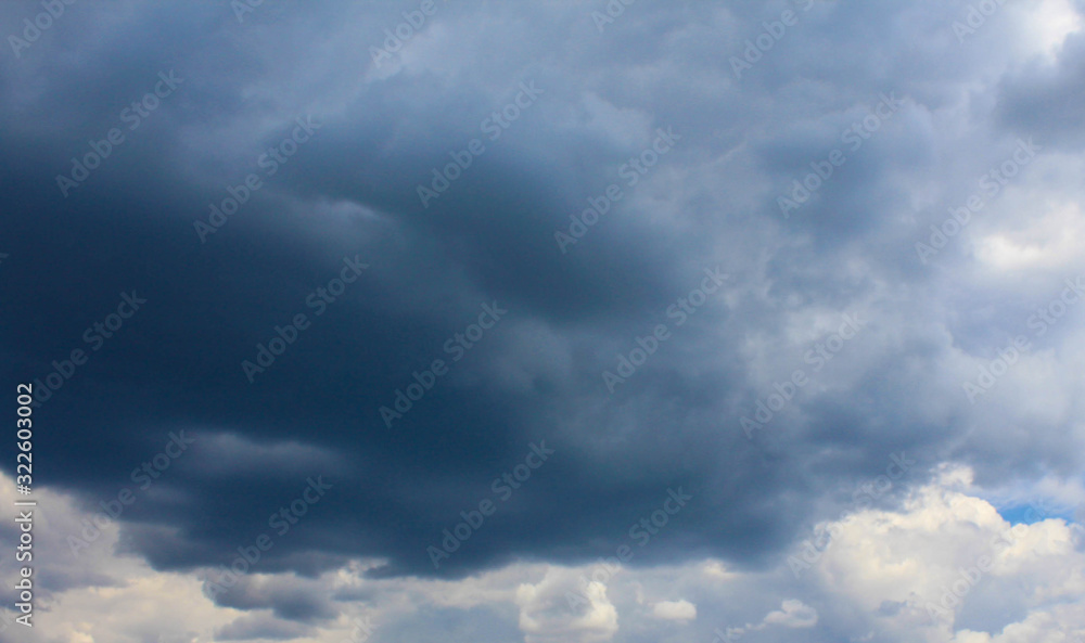 Fototapeta premium Dark Rain Clouds