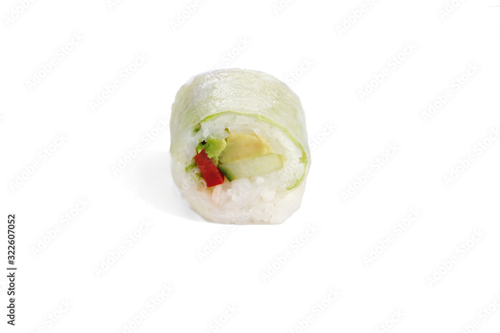 roll printemps avocat poivron concombre roll printemps avocat poivron concombre