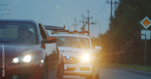 Canvas Print High speed police pursuit on highway