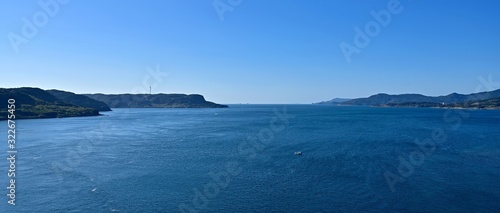 平戸大橋から見た紺碧の海のパノラマ情景＠長崎