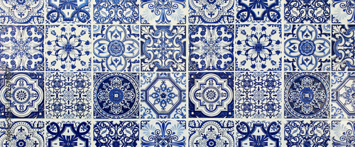  Select ive foucus Texture of Blue Ceramic tiles wall can be use for the background