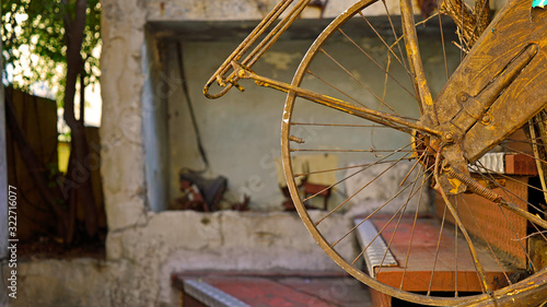 Bicycle wheel without Bicycle frame © Busan Oppa