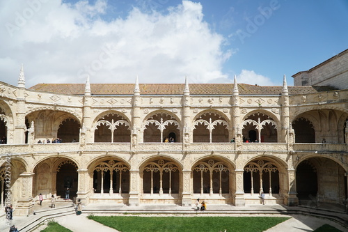 Fachada do Mosteiro dos Jerónimos em Belém