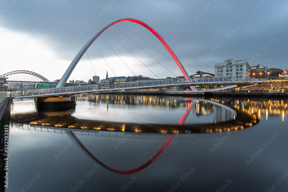 Obraz premium bridge over the river