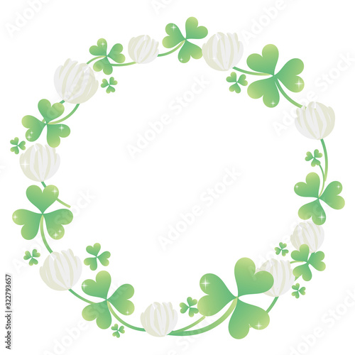 三つ葉のクローバーとシロツメクサのリース（枠、白背景）