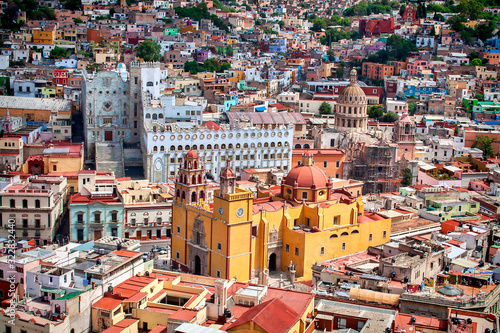 Spectacular panoramic view of Guanajuato city, Mexico © Edgar Photosapiens