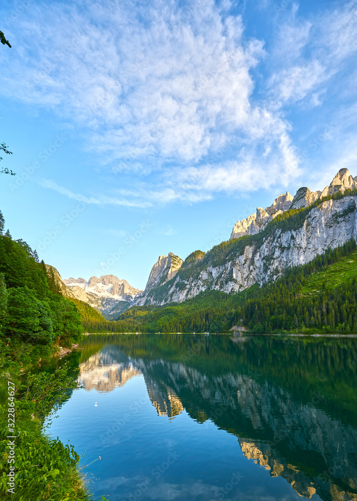 Naklejka premium Beautiful sunrise on the lake Gosau. Austrian Alps, Salzburg region. 