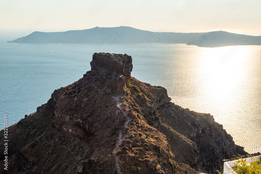 Imerovigli Skáros - Felsen auf Santorin in Griechenland Imerovigli Skáros - Felsen auf Santorin in Griechenland