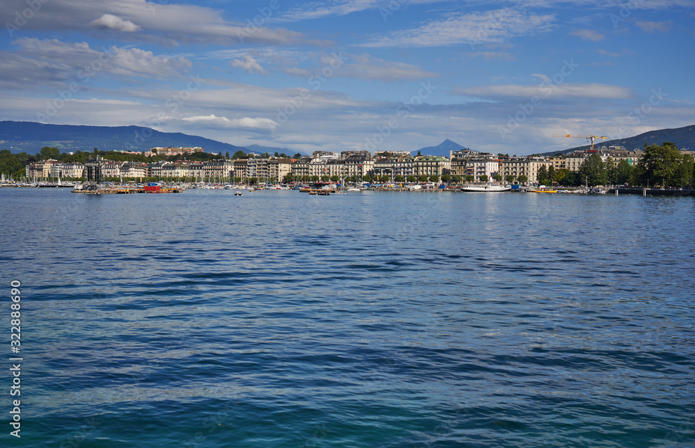 nice view of the beautiful lake in Geneva