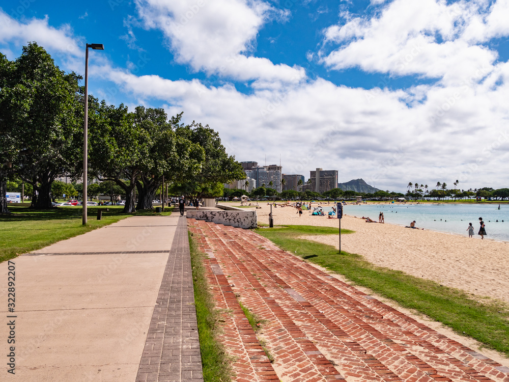 Naklejka premium Ala Moana Beach Park, Honolulu, Oahu Island, Hawaii.