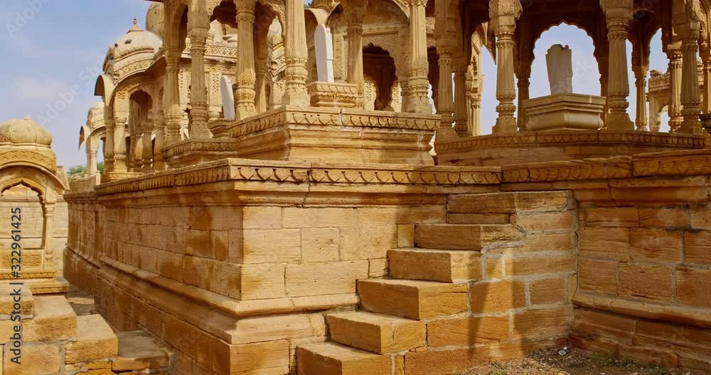 Bada bagh cenotaphs (Hindu tomb mausoleum) made of sandstone in Indian Thar desert. Jaisalmer, Rajasthan, India Bada bagh cenotaphs (Hindu tomb mausoleum) made of sandstone in Indian Thar desert. Jaisalmer, Rajasthan, India