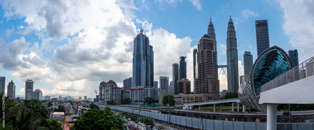 Naklejka premium Newly opened pedestrian bridge Saloma Link connecting Kampung Baru with Ampang road