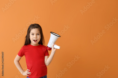 Cute little girl with megap...
