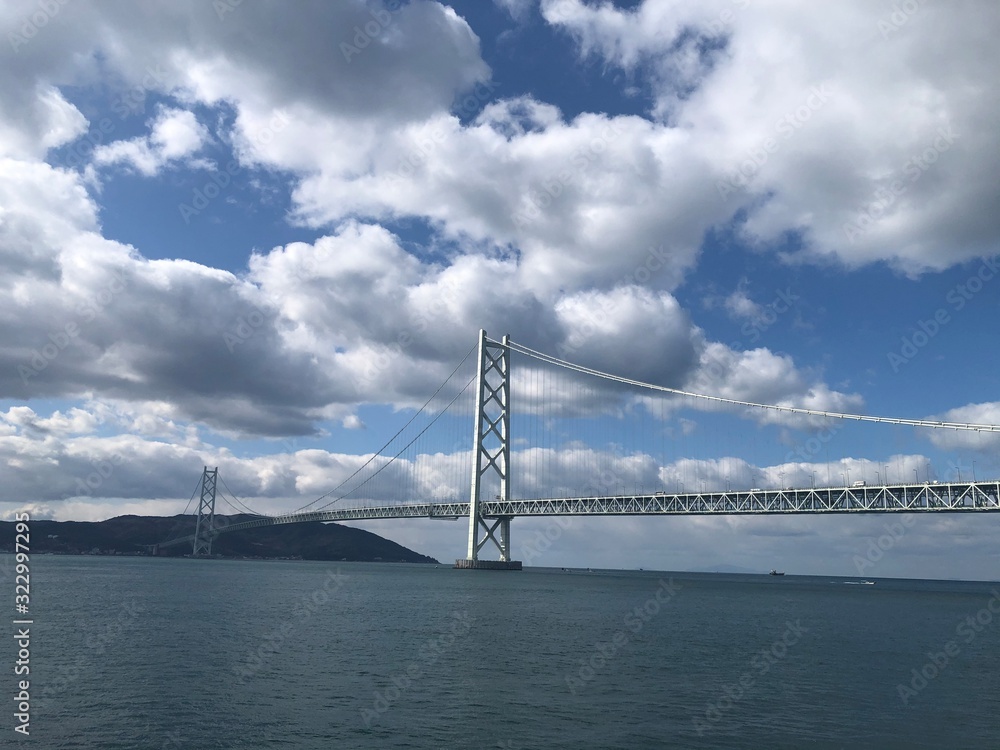 Obraz premium bridge over the river