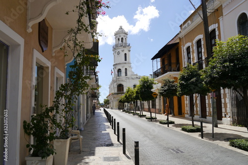 Zona Colonial: Calle Arzobispo Meriño mit Palacio Consistorial