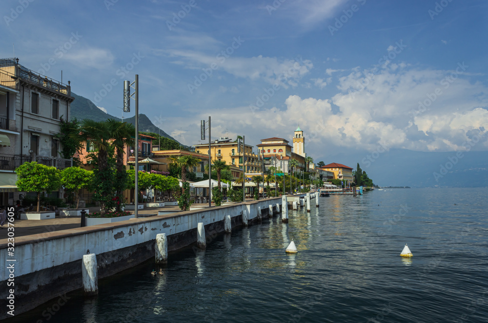 Obraz premium Promenade. Gardone. Lake Garda.