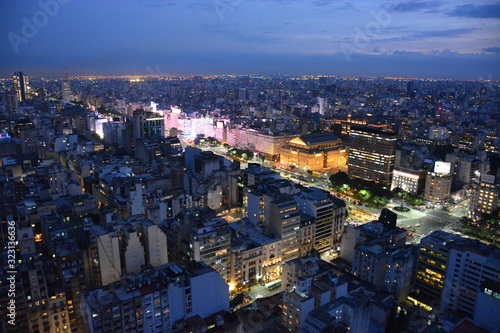 ブエノスアイレスの街並み（夜）