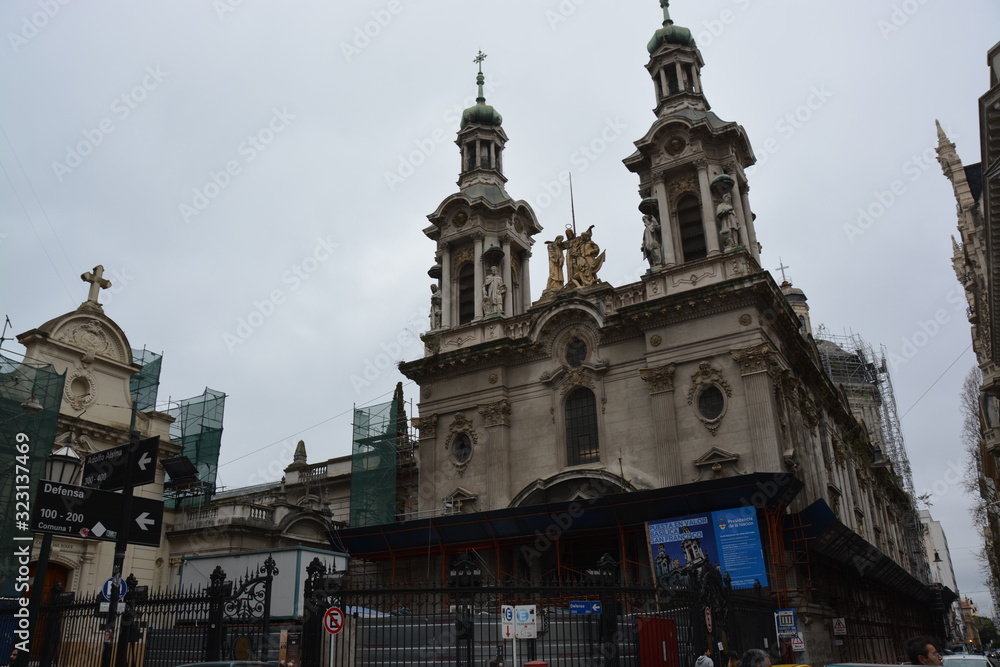 Fototapeta premium サン・ペドロ・ゴンザレス・テルモ教会 ブエノスアイレス