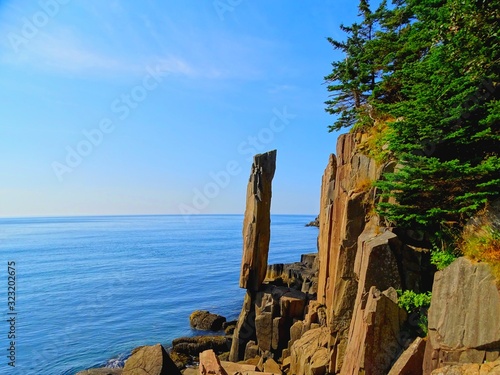 Photos North America, Canada, Province of Nova Scotia, Digby County, Balancing Rock