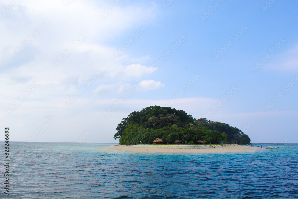 Naklejka premium The most beautiful Jolly bouy island in andaman and nicobar islands.