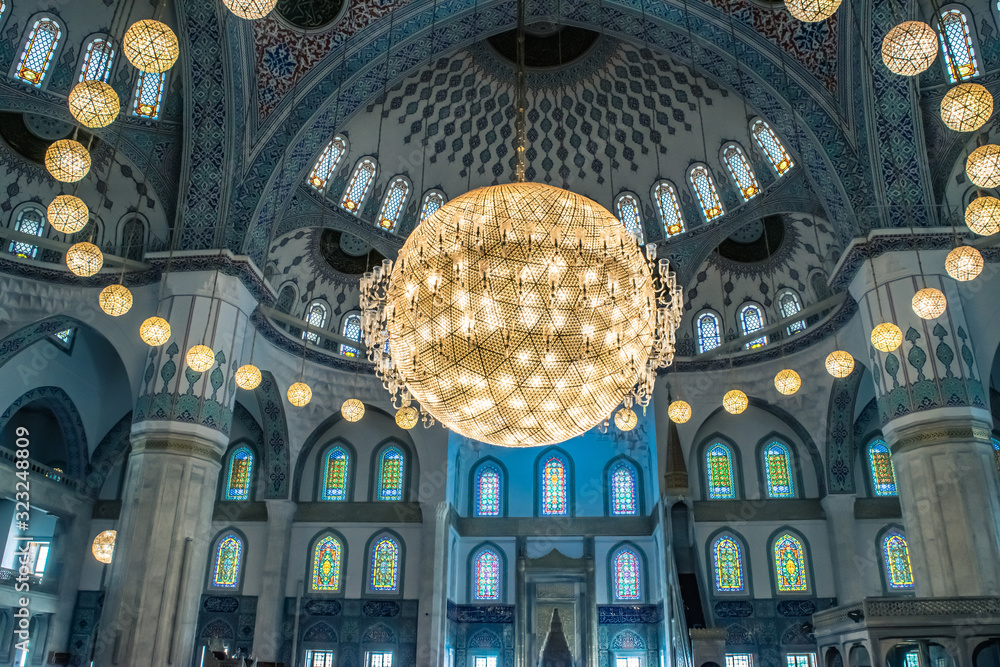 Naklejka premium Interior Kocatepe Mosque in Ankara Turkey