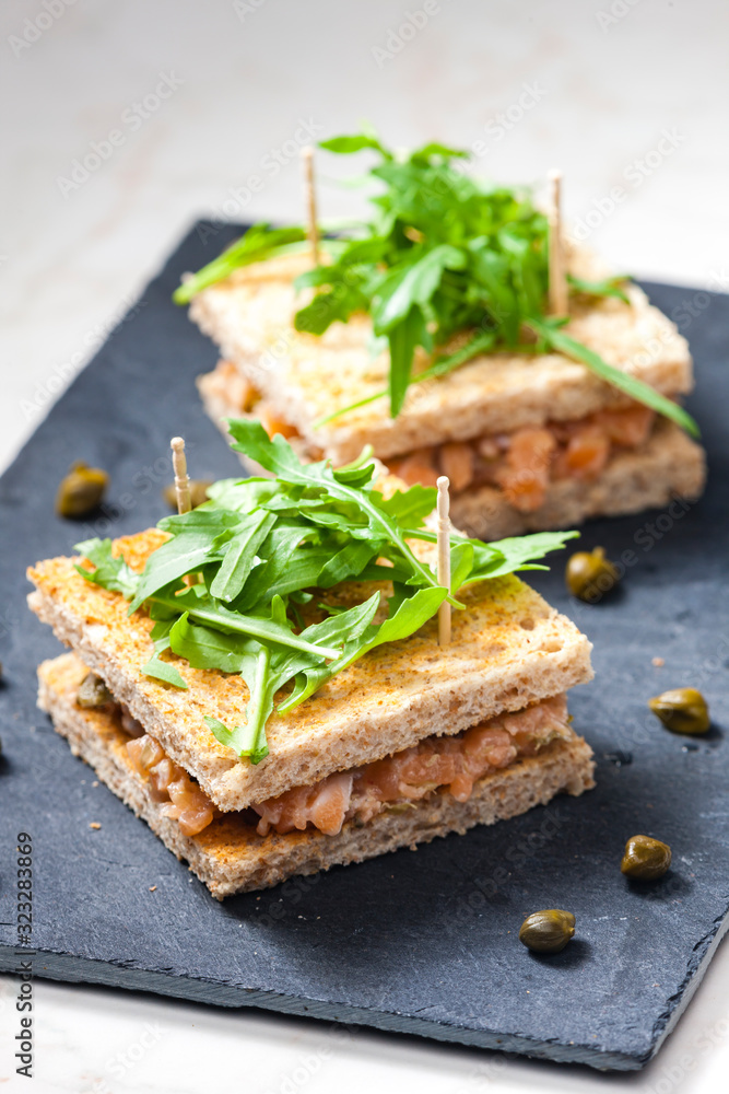 salmon tartare in toast bread