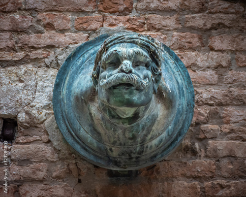 Obraz na płótnie sculpture of head w salonie