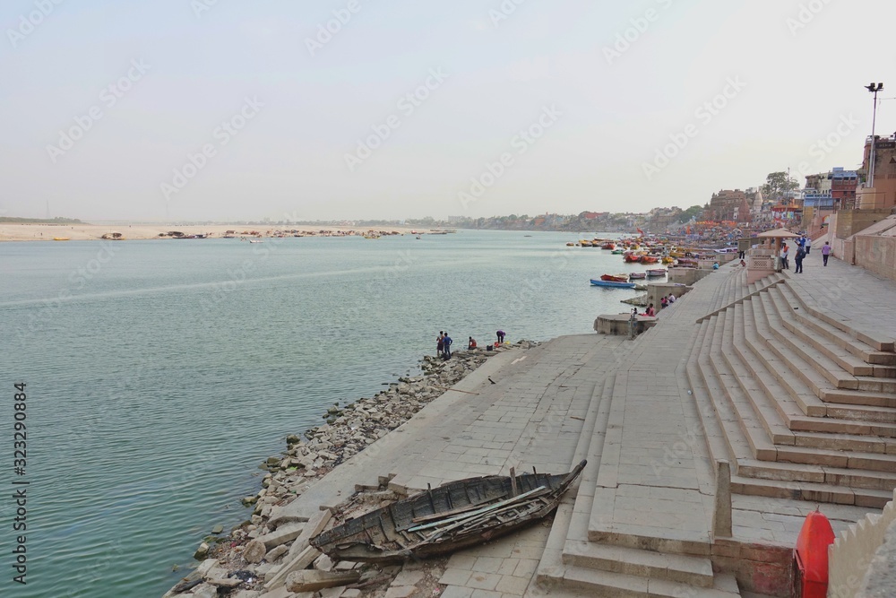 Obraz premium Life and tourism in Varanasi - the holy capital of India