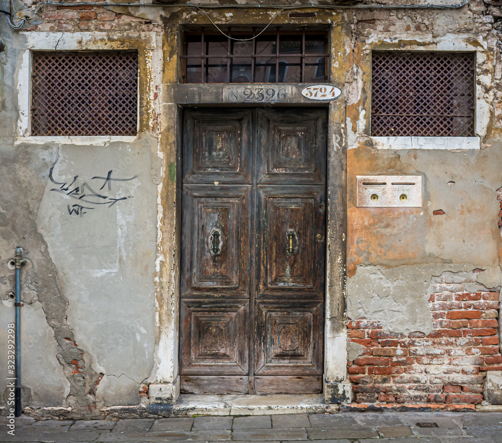 old door in venice