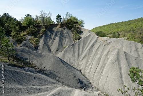 Kroatien - Istrien - Kras - Schiefersplitvorkommen photo