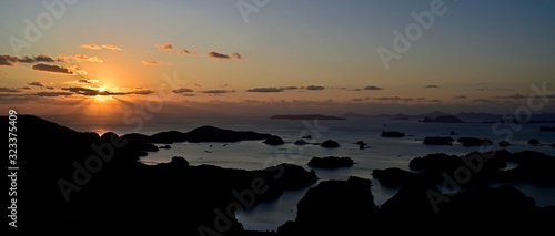 展望公園から見た九十九島の夕焼け情景＠長崎 © Scott Mirror