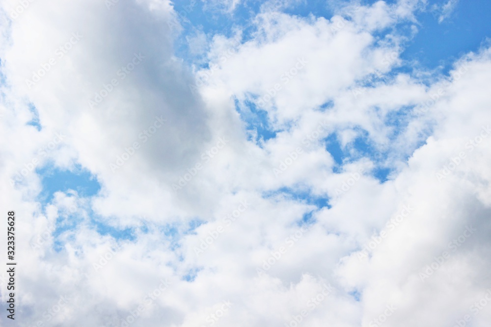 Fototapeta premium Beautiful blue sky, clouds summer sunny day