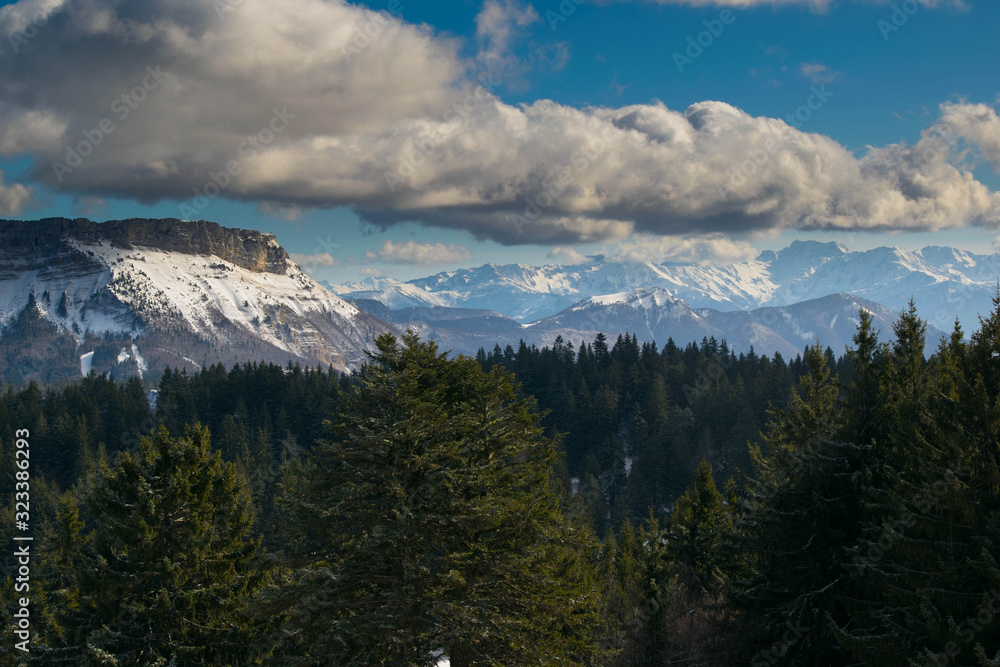 Blick auf die Berge in Savoie vom Mont Revard