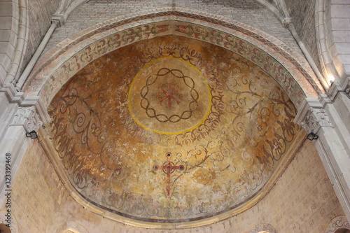 Fotografie Fresque sur la voûte du chœur de l'église Saint-Lazare d'Avallon (Bourgogne)