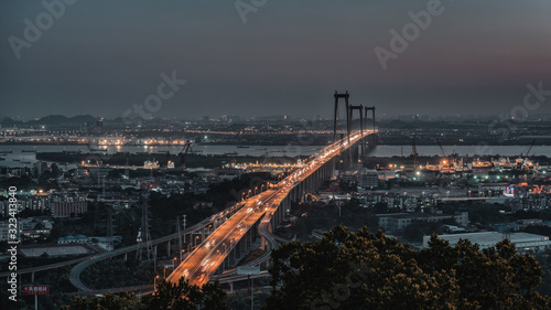 night view of Bridge in the City © Anciens