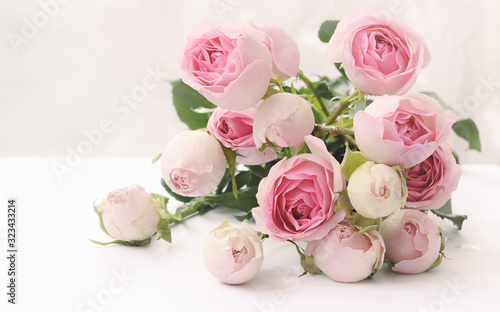 Foto Pink rose flowers bouquet