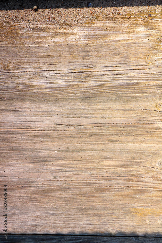 Fototapeta premium Ścieżka plażowa z drewnianą podłogą