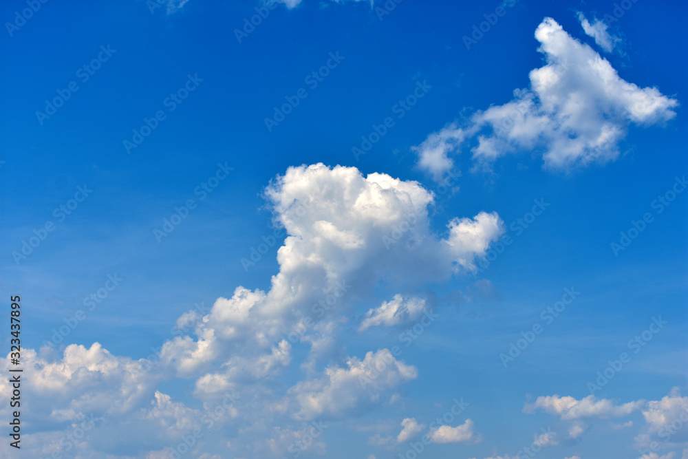 Obraz premium blue sky with clouds