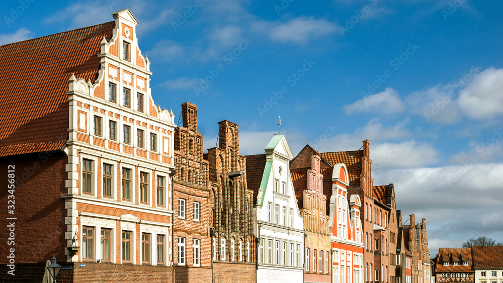 Altstadt Lüneburg Giebel am Sande HD format sonnig